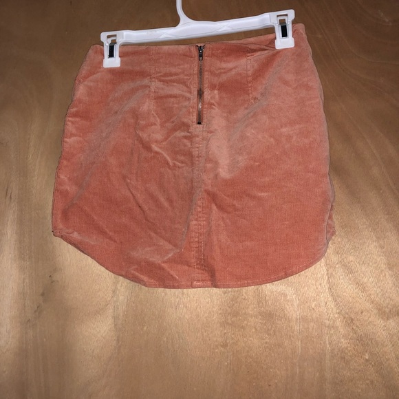 Orange skirt - Picture 2 of 2
